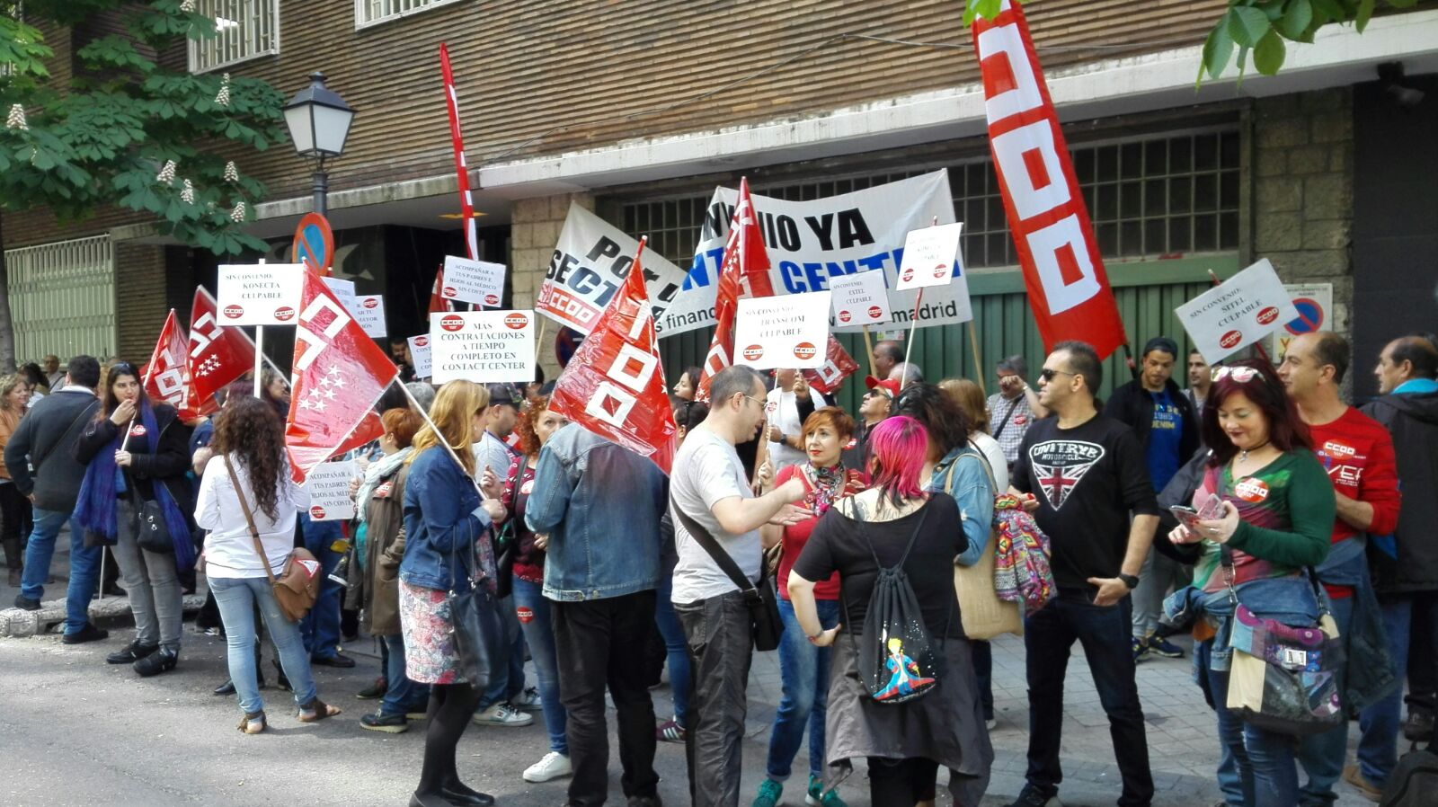 CONCENTRACIONES DE DELEGADOS DE CCOO POR EL DESBLOQUEO DEL CONVENIO