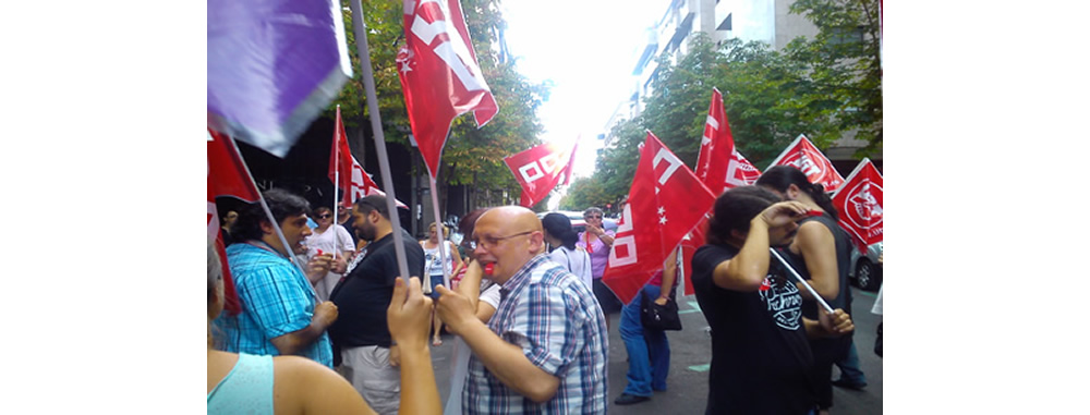 Concentración en la sede de Konecta