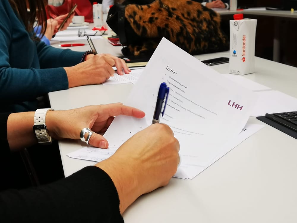 firma acuerdo ere Santander